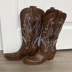 Brown Athlefit Western Boots with Embroidered Design